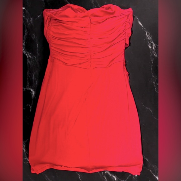 Strapless red stretch knit party dress in size M 💃 - Picture 2 of 3